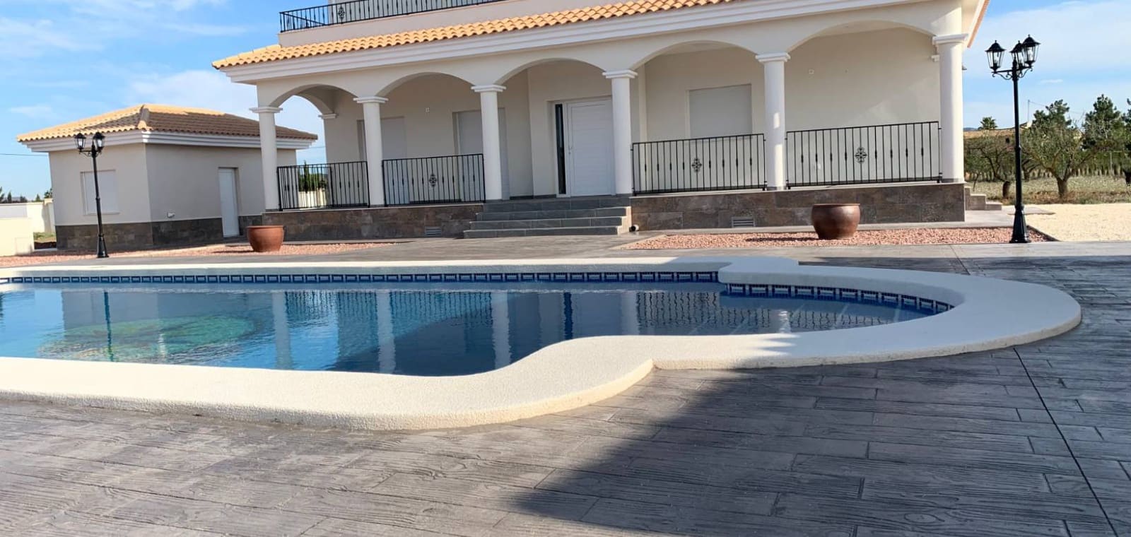 3 bedroom Villa for sale in Pinoso with pool garage - € 449,000 (Ref: 7940989)