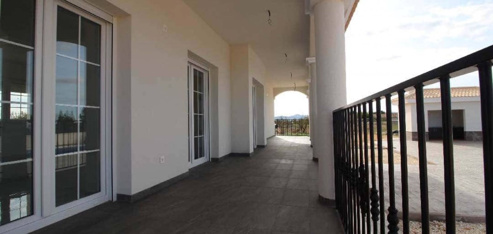 3 bedroom Villa for sale in Pinoso with pool garage - € 449,000 (Ref: 7940989)