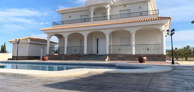 3 chambre Villa/Maison à vendre à Pinoso avec piscine garage - 449 000 € (Ref: 7940989)