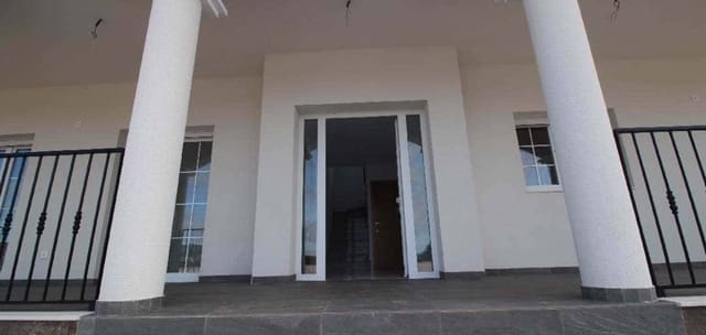 3 chambre Villa/Maison à vendre à Pinoso avec piscine garage - 449 000 € (Ref: 7940989)