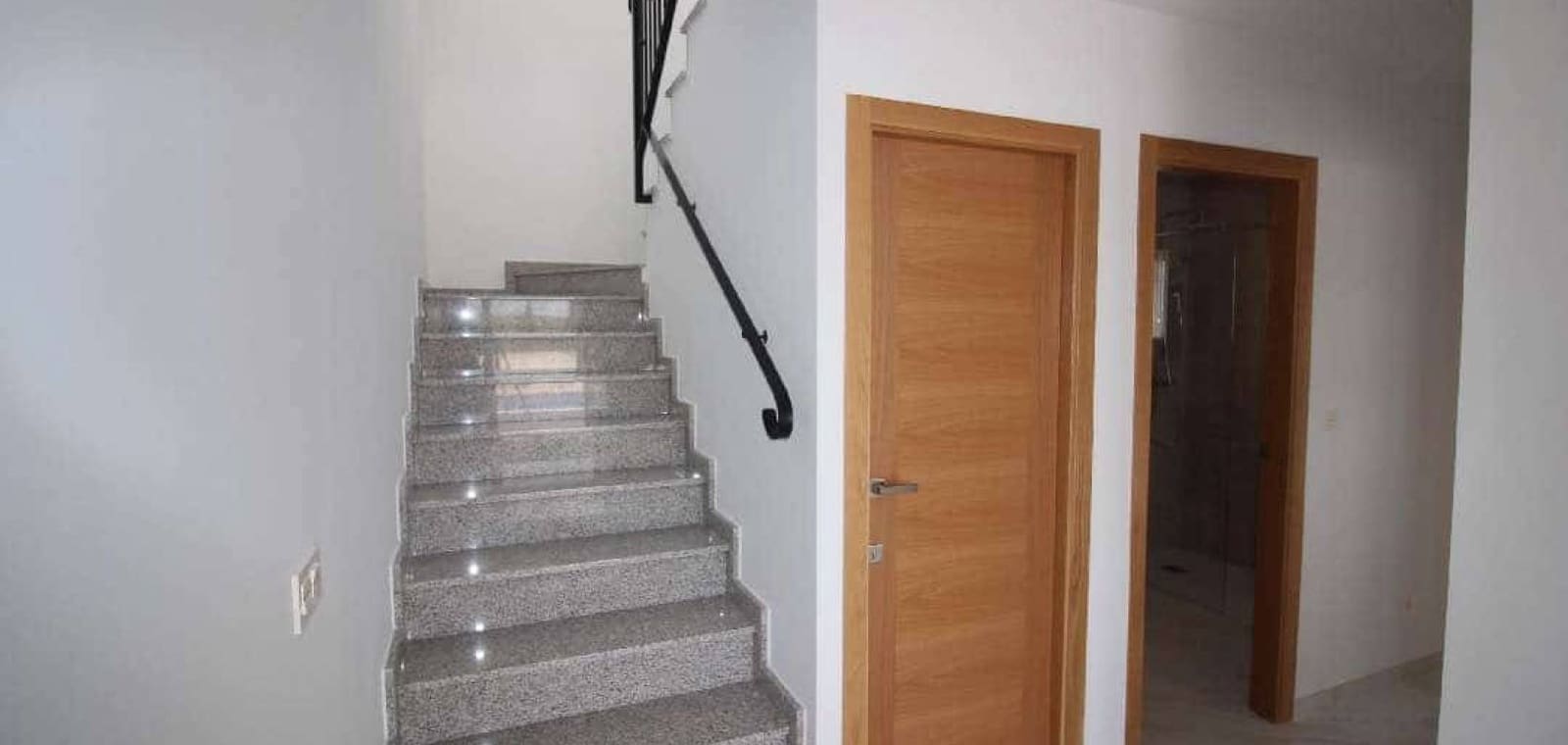 3 bedroom Villa for sale in Pinoso with pool garage - € 449,000 (Ref: 7940989)