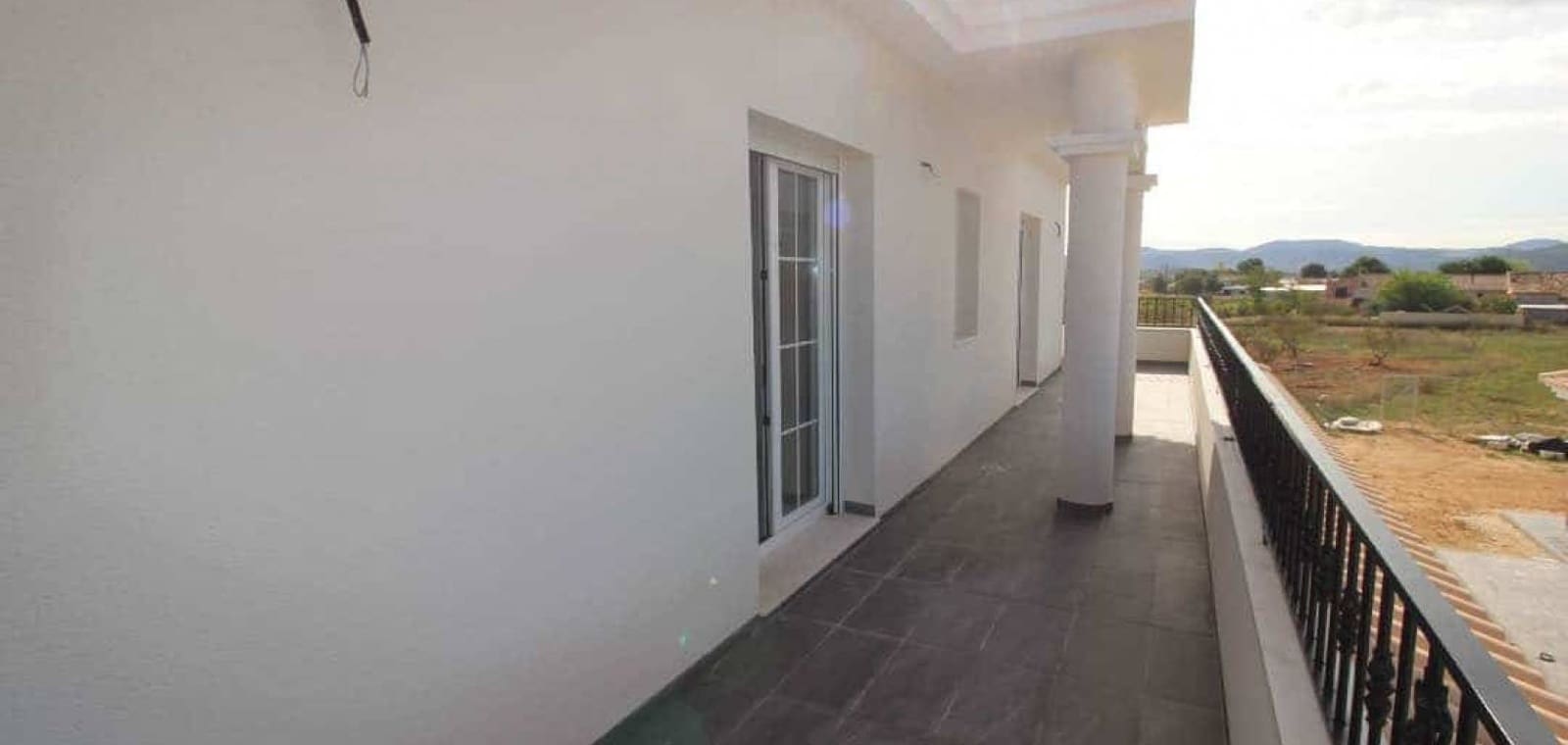 3 bedroom Villa for sale in Pinoso with pool garage - € 449,000 (Ref: 7940989)