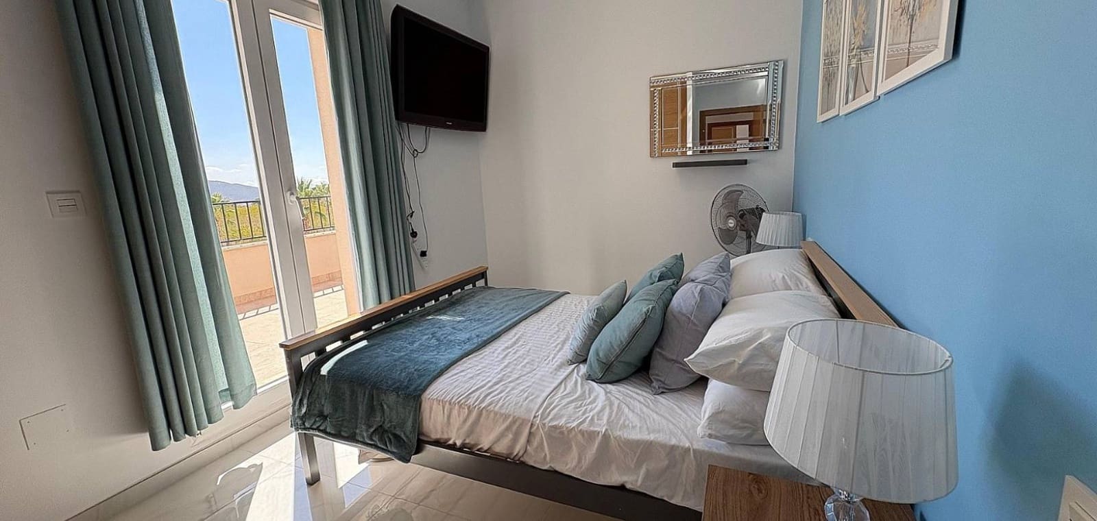 Chalet de 3 habitaciones en Pinoso en venta con piscina garaje - 449.000 € (Ref: 7940989)