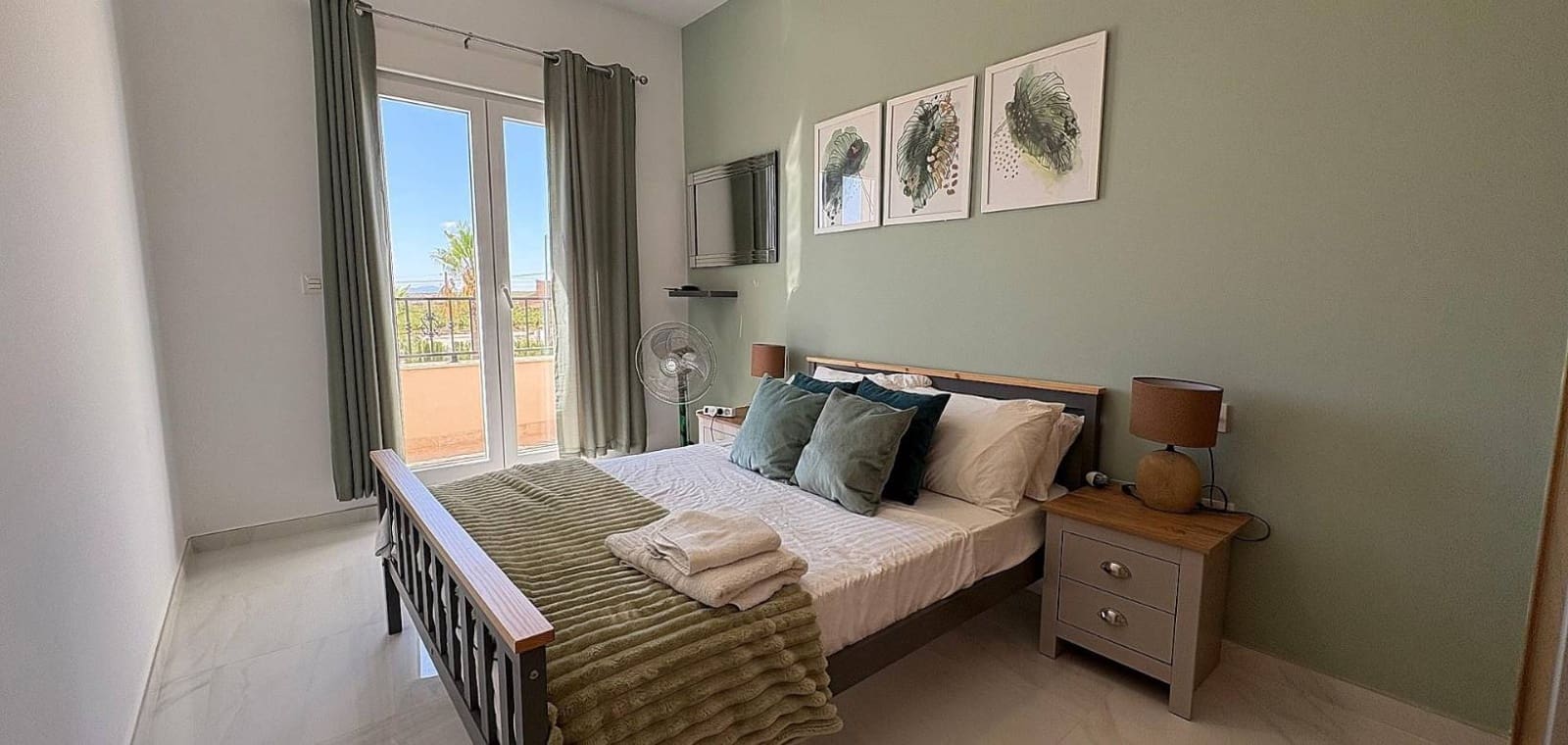 Chalet de 3 habitaciones en Pinoso en venta con piscina garaje - 449.000 € (Ref: 7940989)