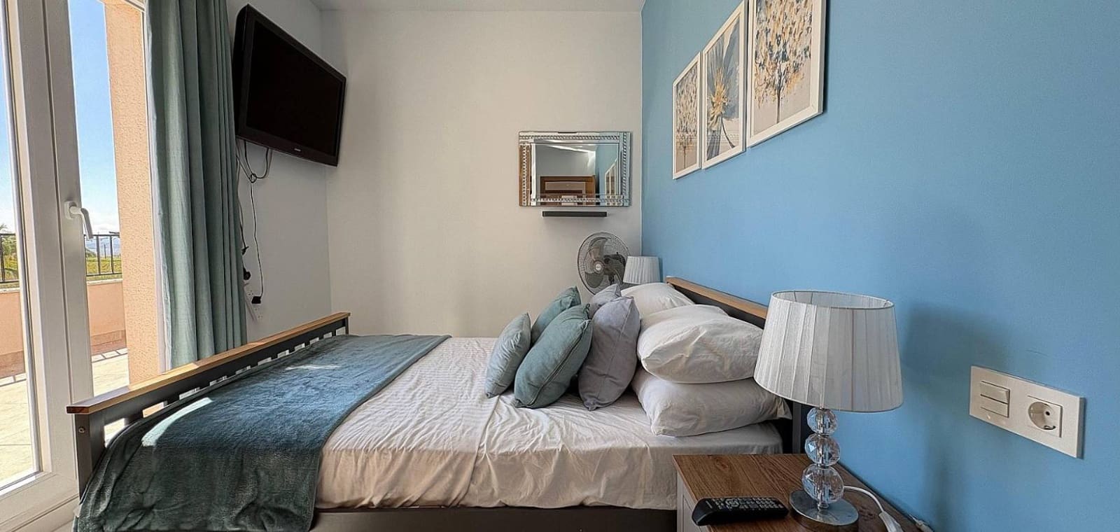 Chalet de 3 habitaciones en Pinoso en venta con piscina garaje - 449.000 € (Ref: 7940989)