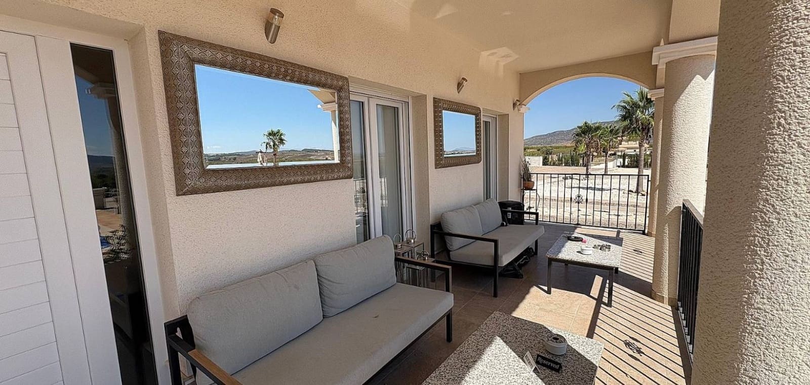 Chalet de 3 habitaciones en Pinoso en venta con piscina garaje - 449.000 € (Ref: 7940989)