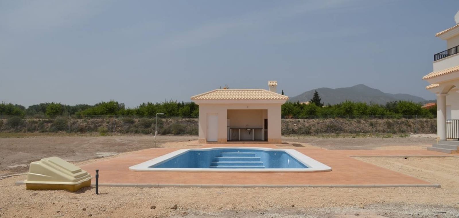 4 bedroom Villa for sale in Pinoso with pool garage - € 505,000 (Ref: 7940991)