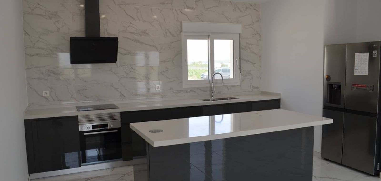 4 bedroom Villa for sale in Pinoso with pool garage - € 505,000 (Ref: 7940991)