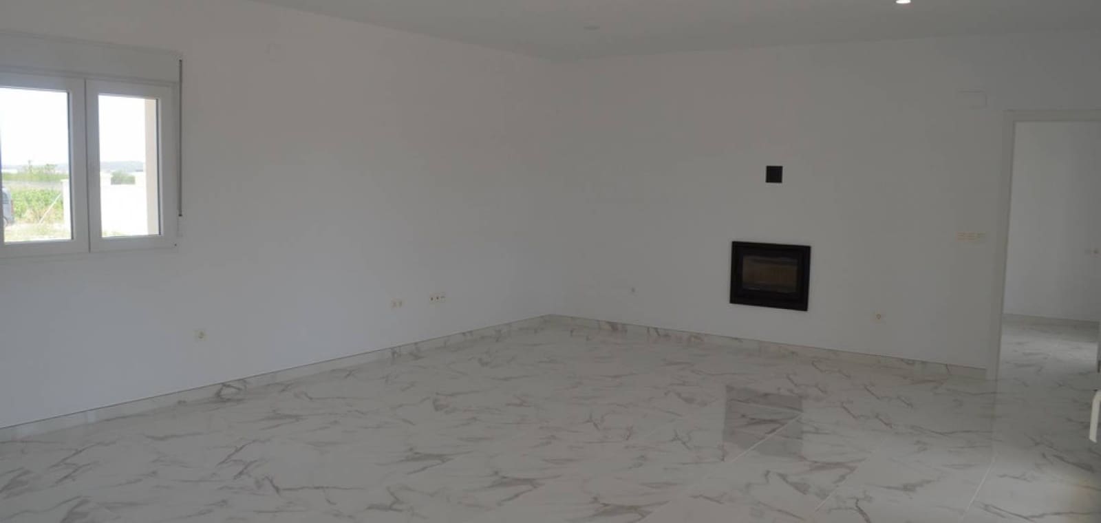 4 bedroom Villa for sale in Pinoso with pool garage - € 505,000 (Ref: 7940991)