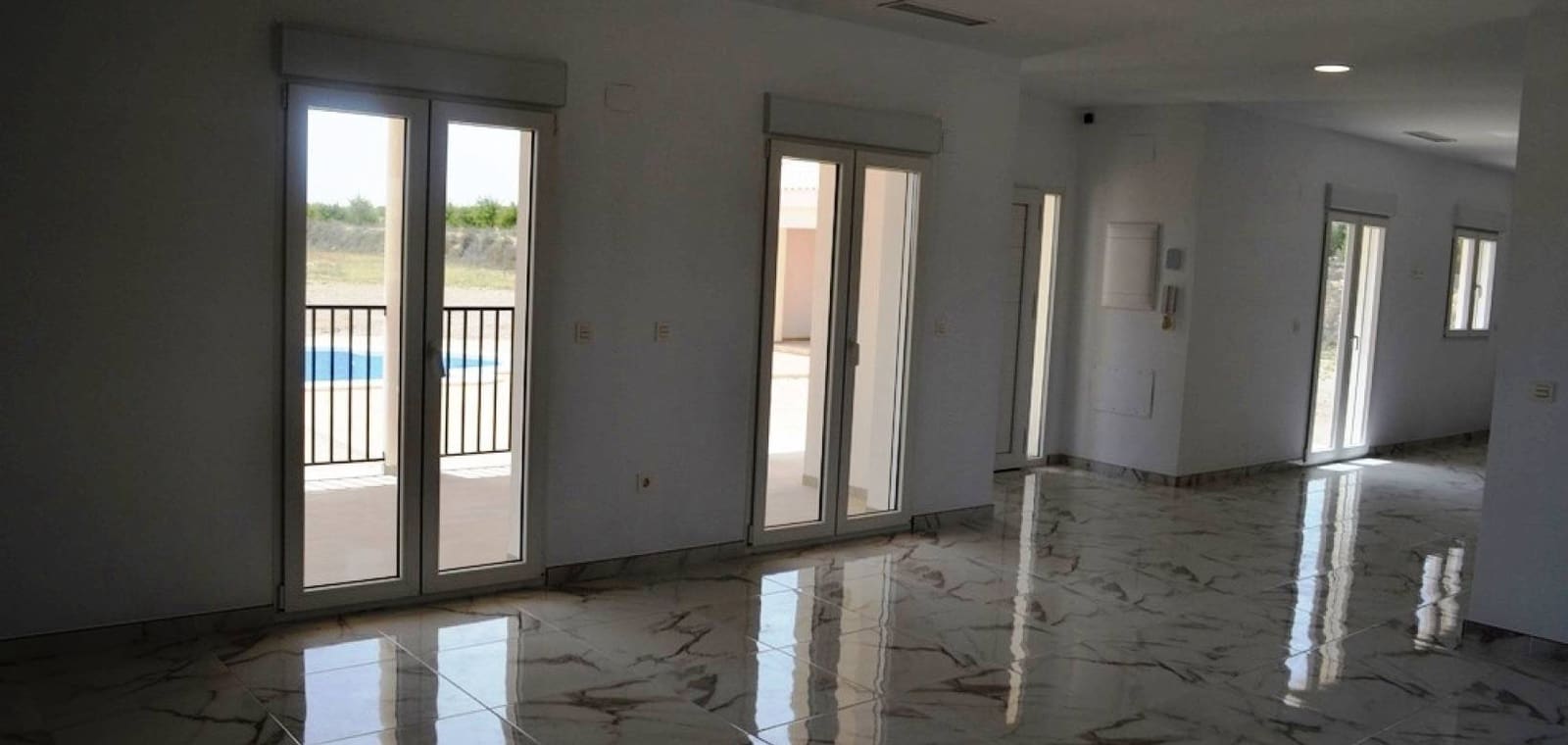 4 bedroom Villa for sale in Pinoso with pool garage - € 505,000 (Ref: 7940991)