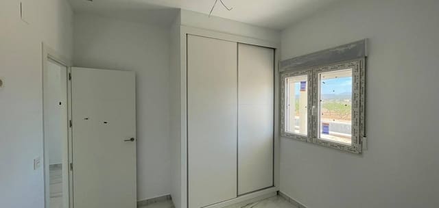 6 slaapkamer Villa te koop in Pinoso met zwembad garage - € 611.000 (Ref: 7940993)