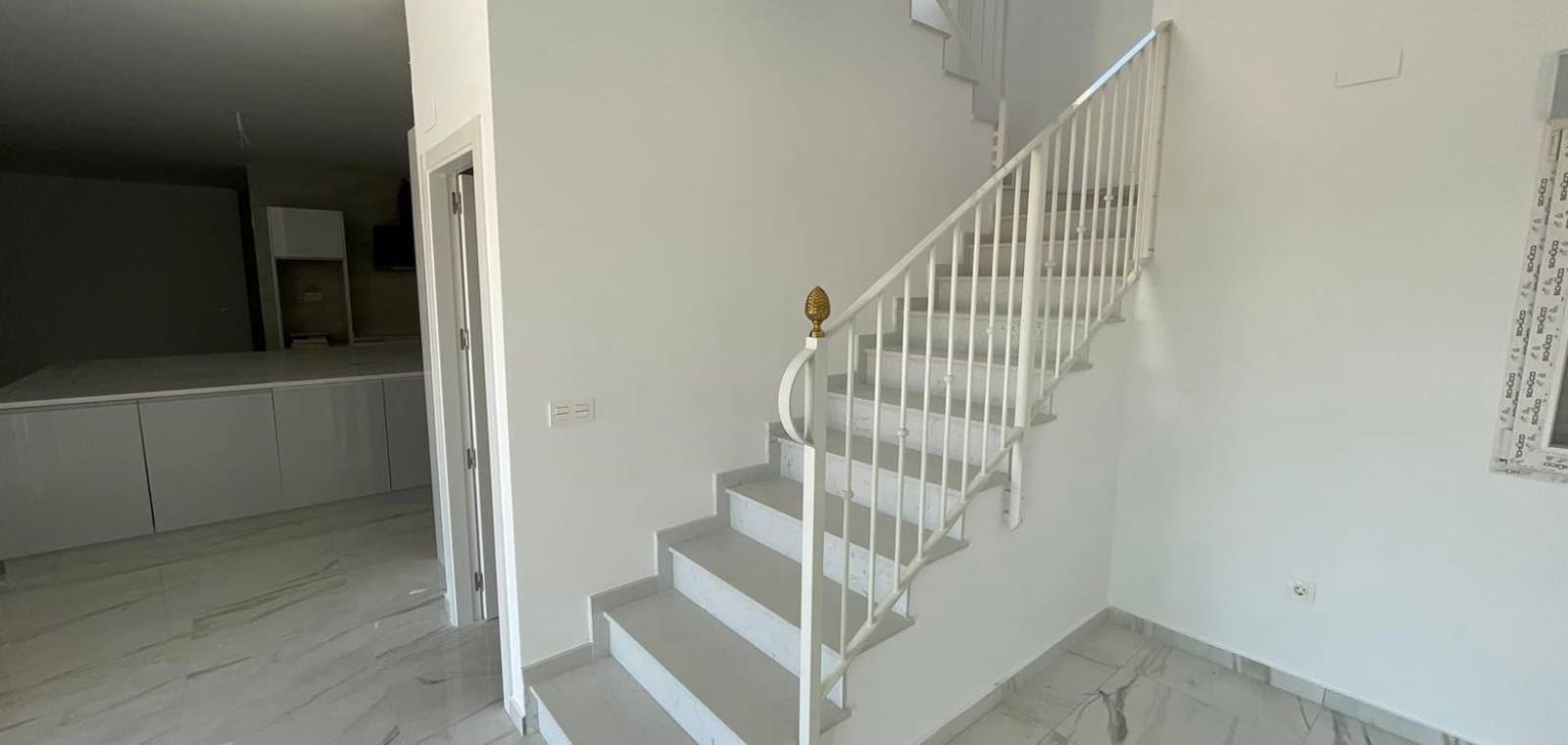 6 bedroom Villa for sale in Pinoso with pool garage - € 611,000 (Ref: 7940993)