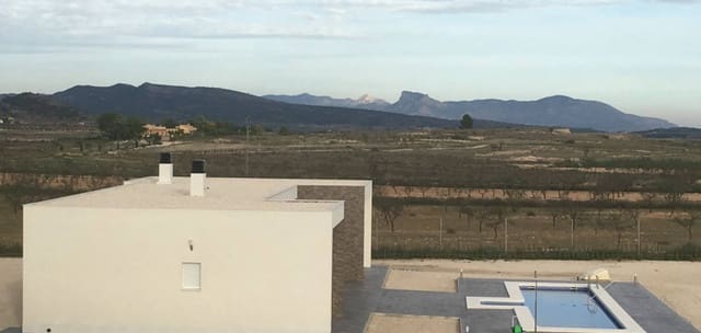 3 slaapkamer Villa te koop in Pinoso met zwembad garage - € 398.000 (Ref: 7940994)