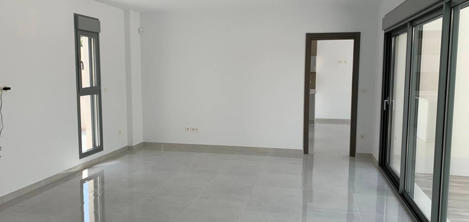 4 Zimmer Villa zu verkaufen in Pinoso mit Pool Garage - 436.000 € (Ref: 7940995)