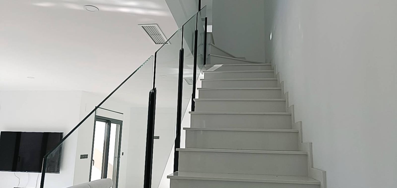 4 slaapkamer Villa te koop in Pinoso met zwembad garage - € 518.000 (Ref: 7940996)