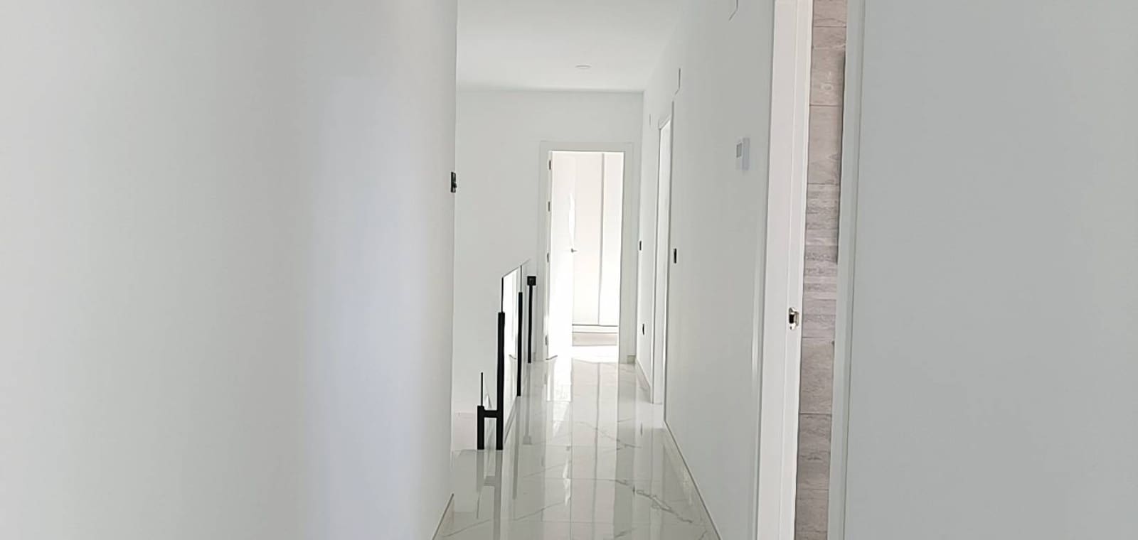 4 slaapkamer Villa te koop in Pinoso met zwembad garage - € 518.000 (Ref: 7940996)