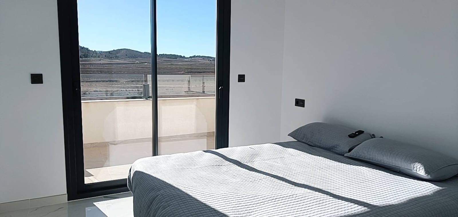 4 slaapkamer Villa te koop in Pinoso met zwembad garage - € 518.000 (Ref: 7940996)