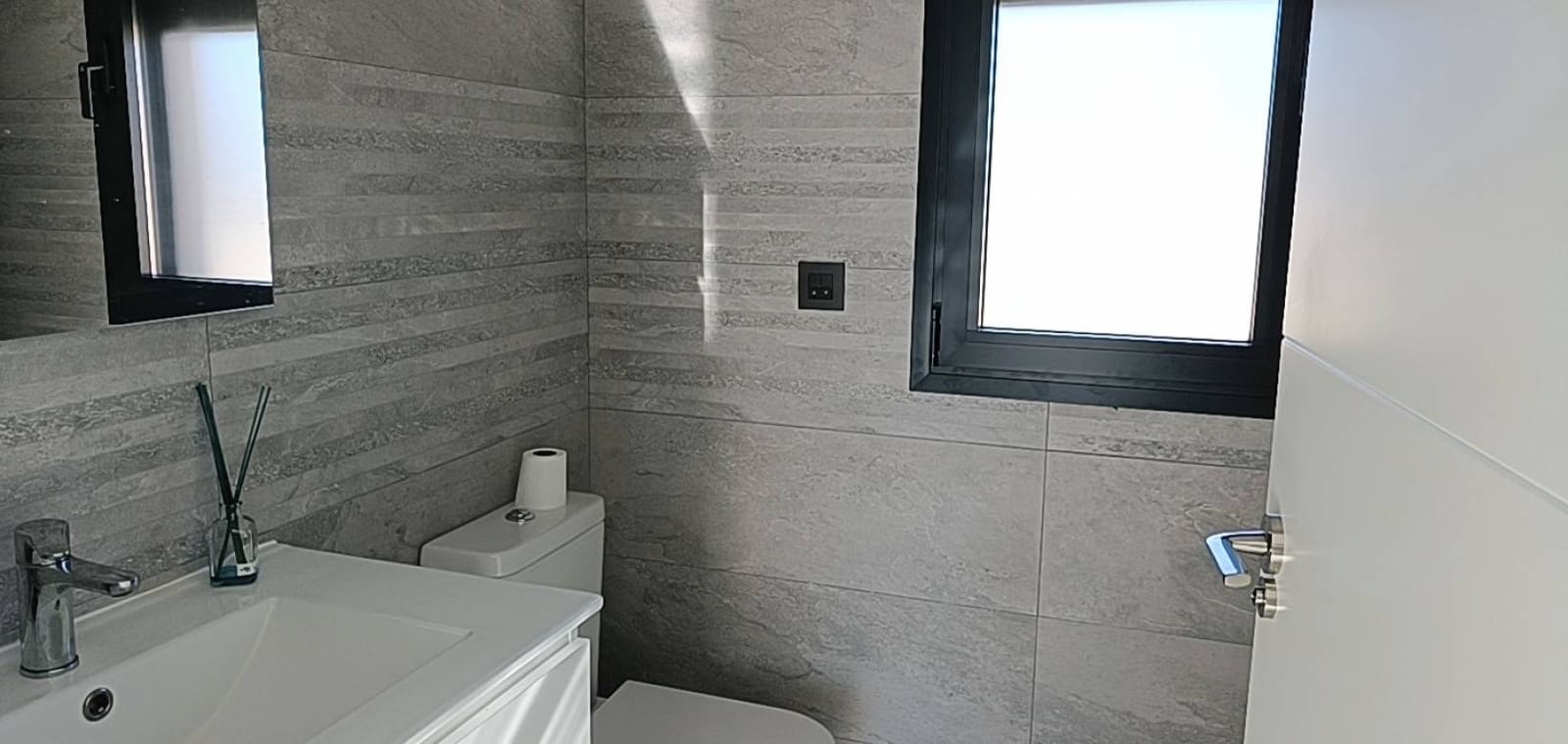 4 slaapkamer Villa te koop in Pinoso met zwembad garage - € 518.000 (Ref: 7940996)