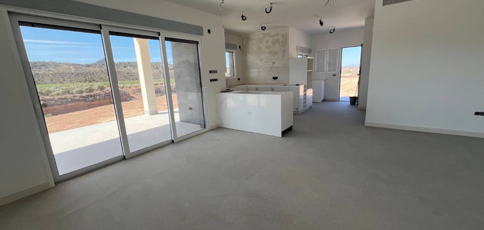 3 soveværelse Villa til salg i Macisvenda med swimmingpool - € 449.999 (Ref: 8096983)