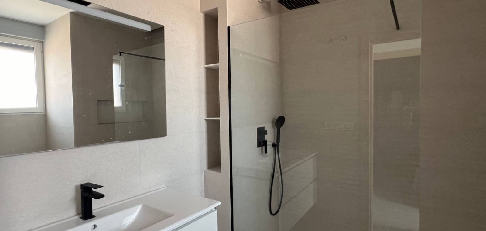 3 soveværelse Villa til salg i Macisvenda med swimmingpool - € 449.999 (Ref: 8096983)