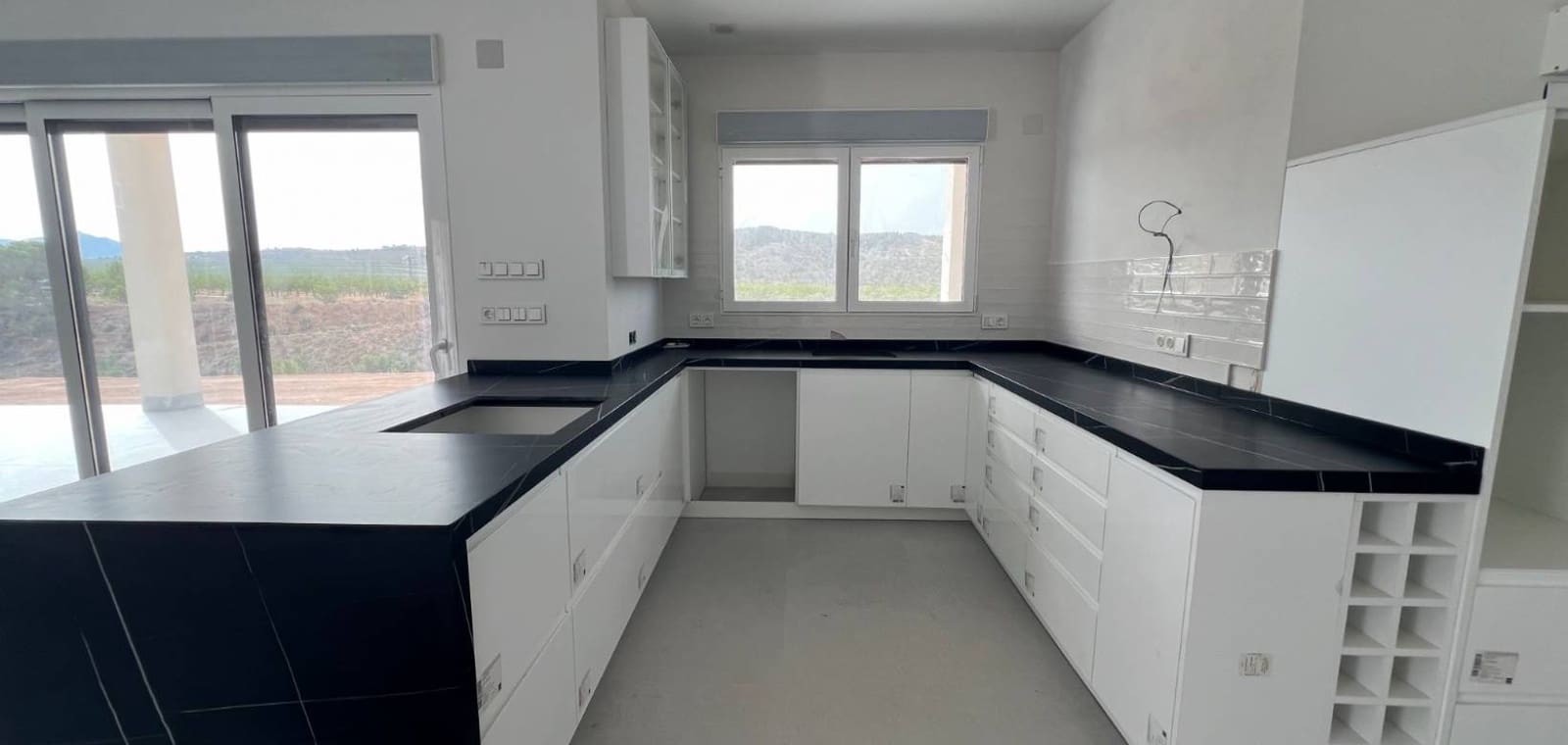 3 soveværelse Villa til salg i Macisvenda med swimmingpool - € 449.999 (Ref: 8096983)