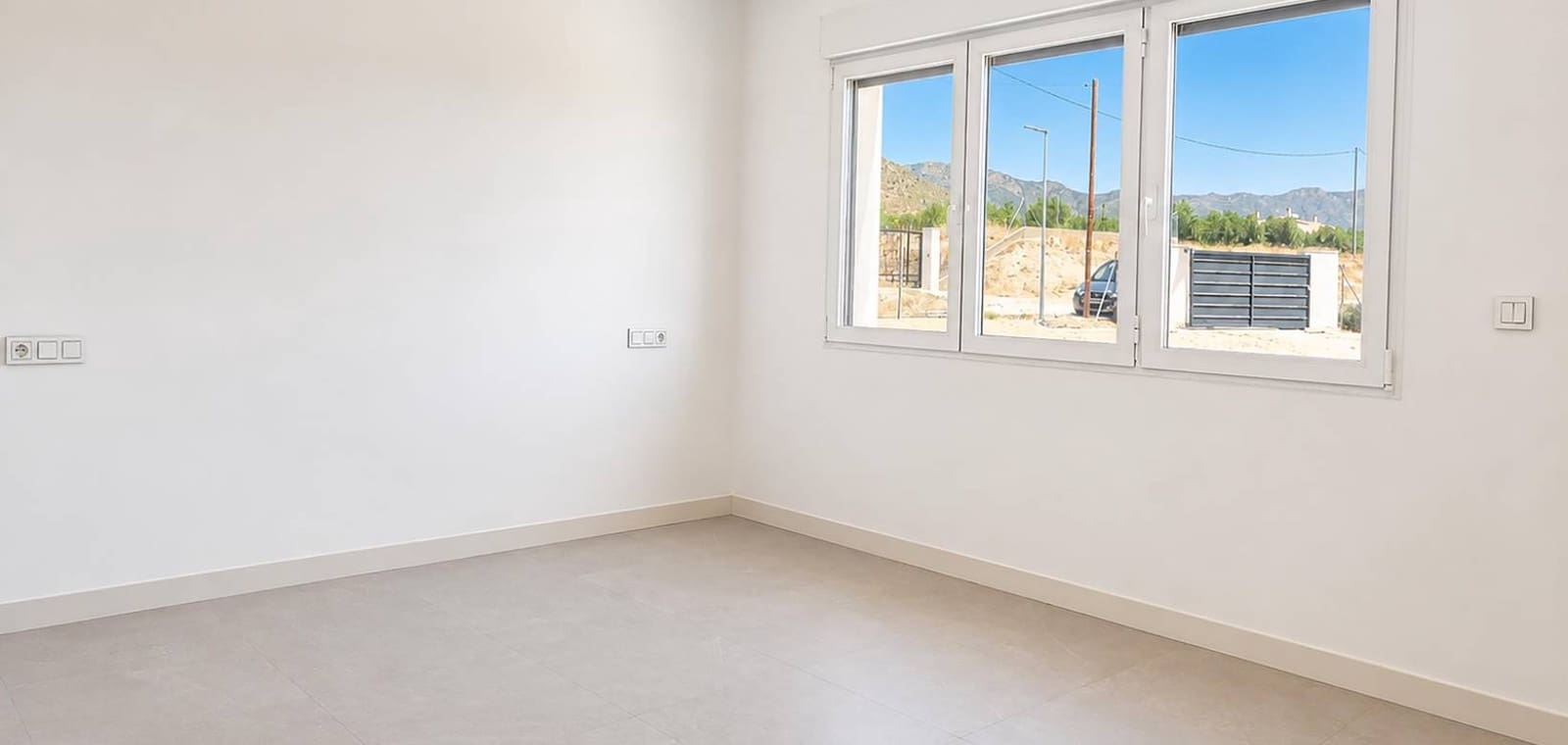 3 soverom Villa til salgs i Macisvenda med svømmebasseng - € 434 999 (Ref: 8096983)