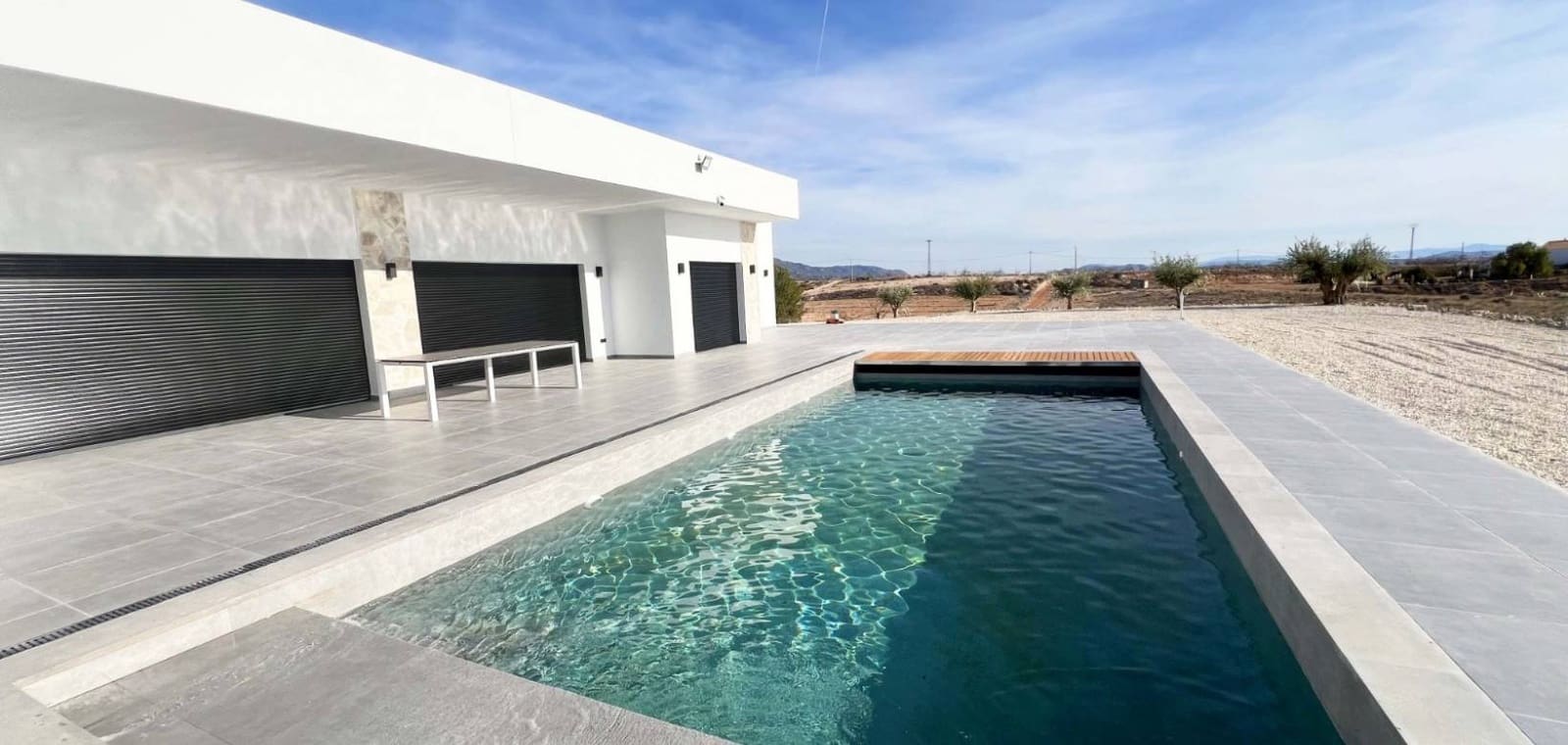 3 chambre Villa/Maison à vendre à La Romana avec piscine garage - 525 000 € (Ref: 8227628)