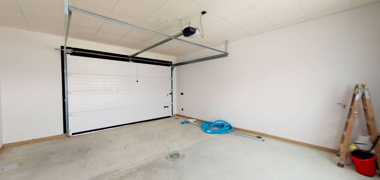 3 chambre Villa/Maison à vendre à La Romana avec piscine garage - 525 000 € (Ref: 8227628)