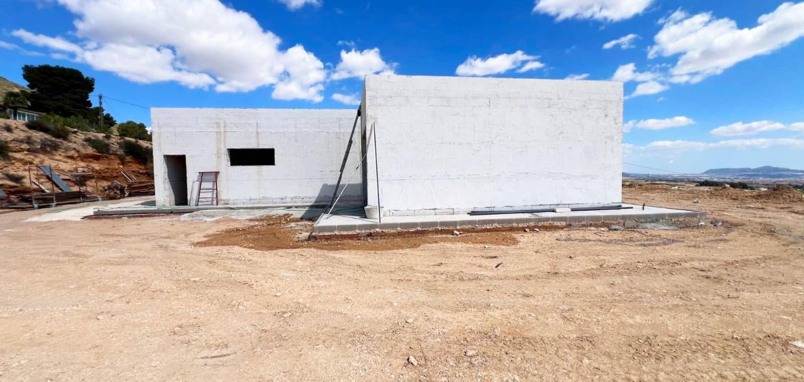 3 chambre Villa/Maison à vendre à La Romana avec piscine garage - 525 000 € (Ref: 8227628)