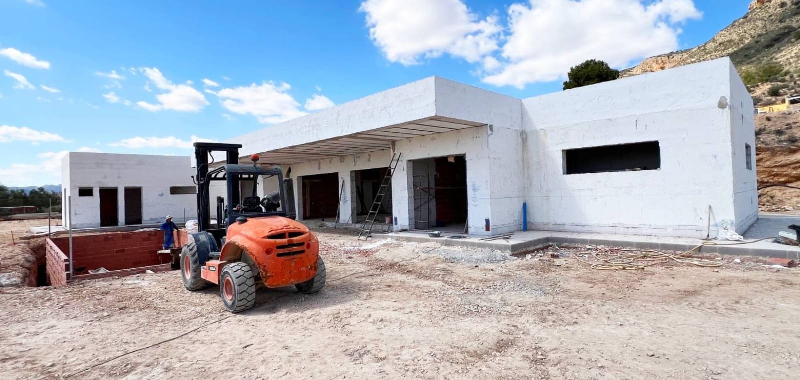 3 chambre Villa/Maison à vendre à La Romana avec piscine garage - 525 000 € (Ref: 8227628)