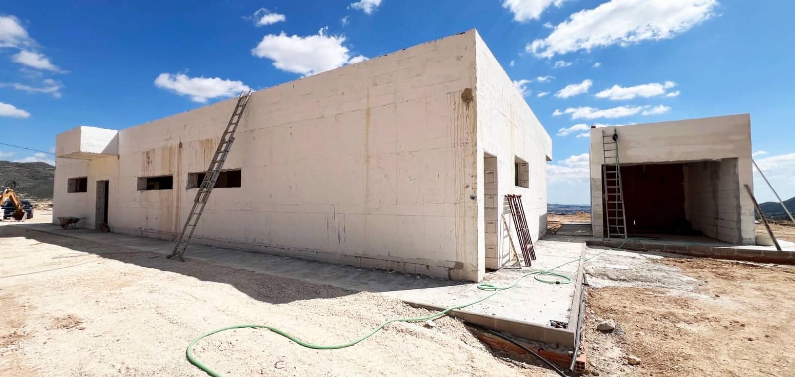 3 chambre Villa/Maison à vendre à La Romana avec piscine garage - 525 000 € (Ref: 8227628)