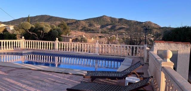 6 bedroom Villa for sale in Hondón de los Frailes with pool garage - € 299,950 (Ref: 8255452)
