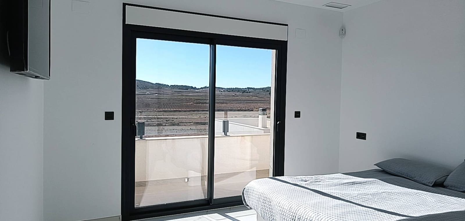 6 bedroom Villa for sale in Pinoso with pool - € 489,000 (Ref: 8305052)