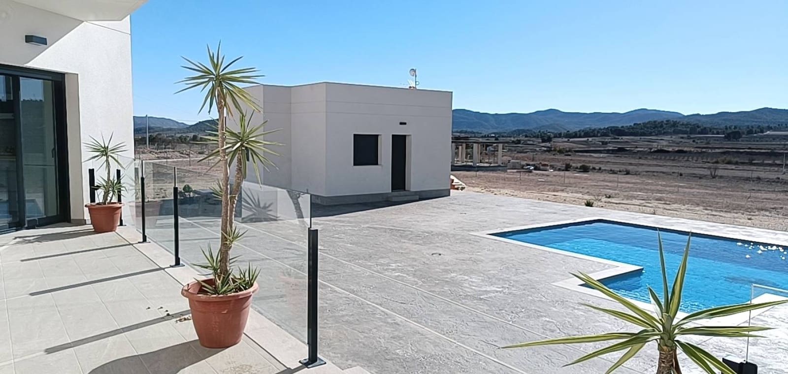 6 bedroom Villa for sale in Pinoso with pool - € 489,000 (Ref: 8305052)