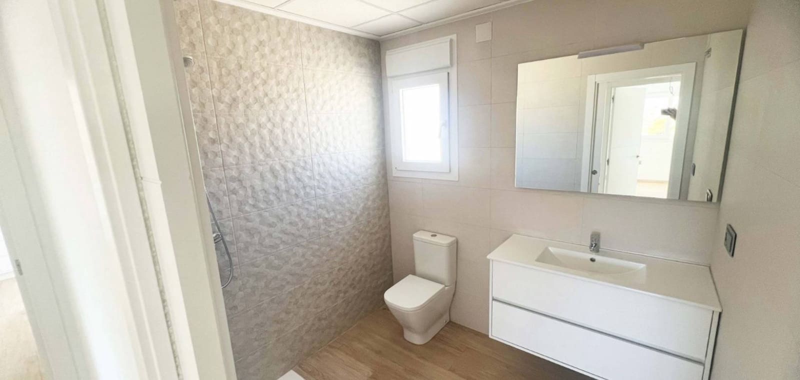 3 bedroom Villa for sale in Pinoso with pool - € 350,000 (Ref: 8425498)