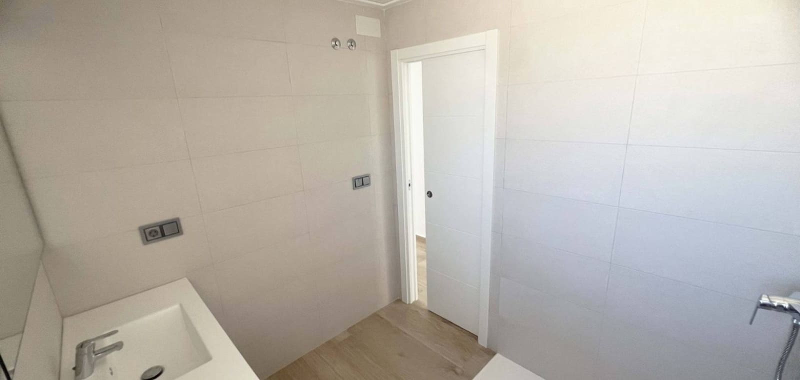 3 bedroom Villa for sale in Pinoso with pool - € 350,000 (Ref: 8425498)