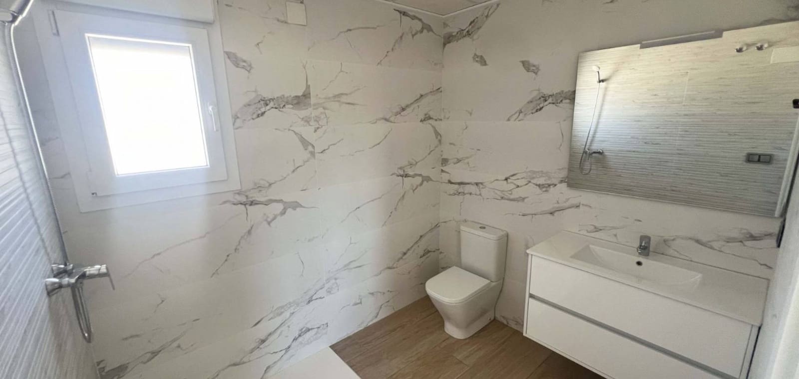 3 bedroom Villa for sale in Pinoso with pool - € 350,000 (Ref: 8425498)