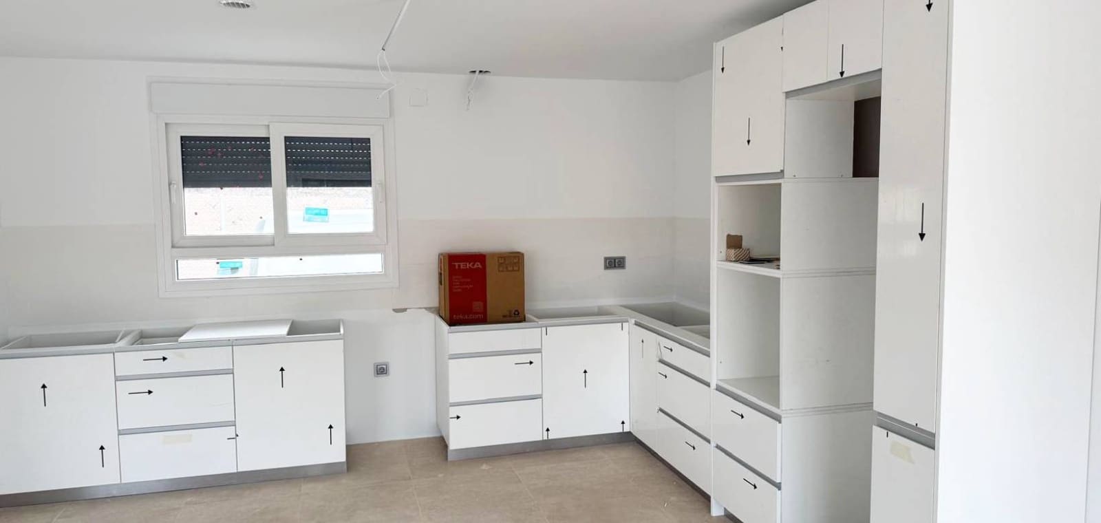 3 bedroom Villa for sale in Pinoso with pool - € 350,000 (Ref: 8425498)