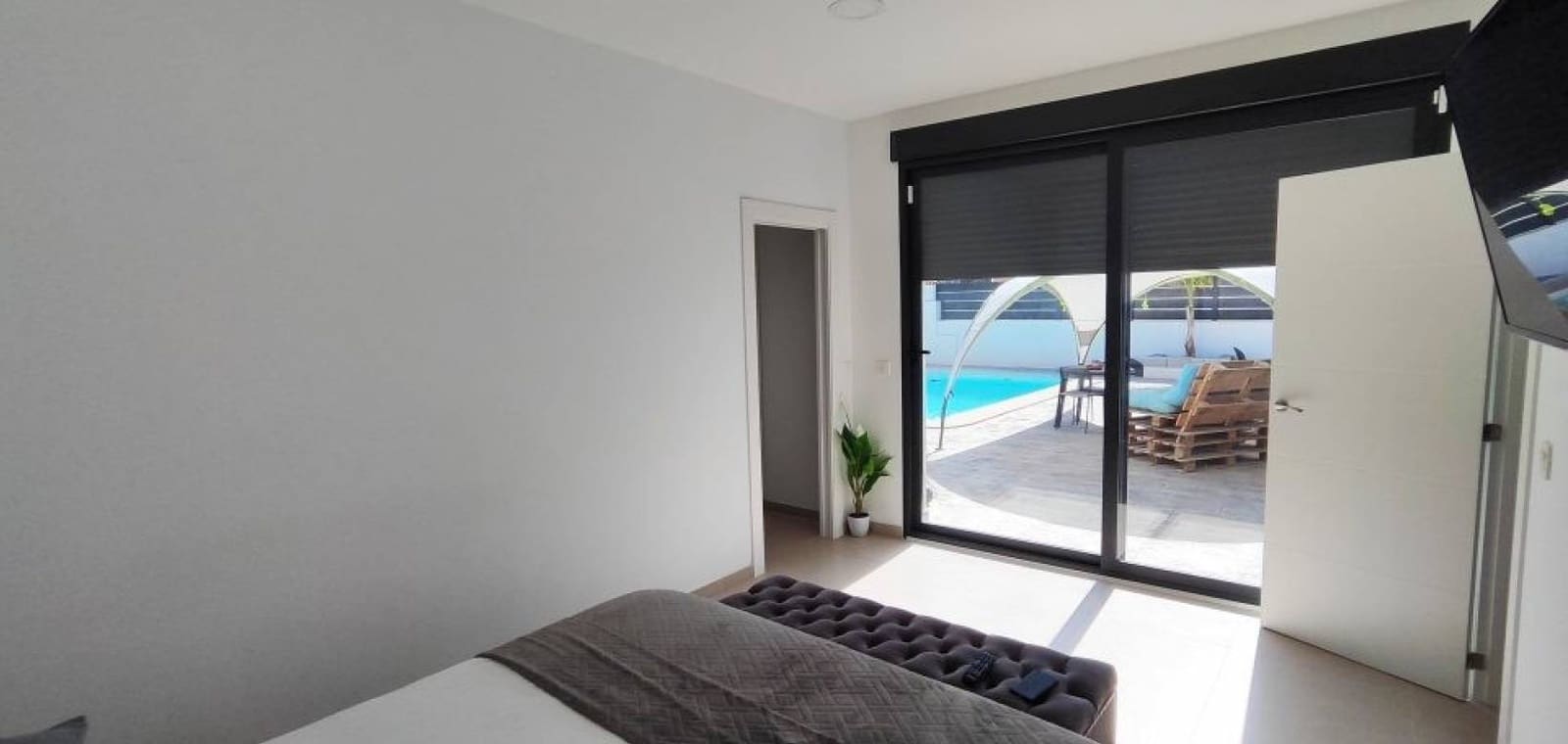 3 bedroom Villa for sale in Fortuna with pool - € 249,000 (Ref: 8600179)