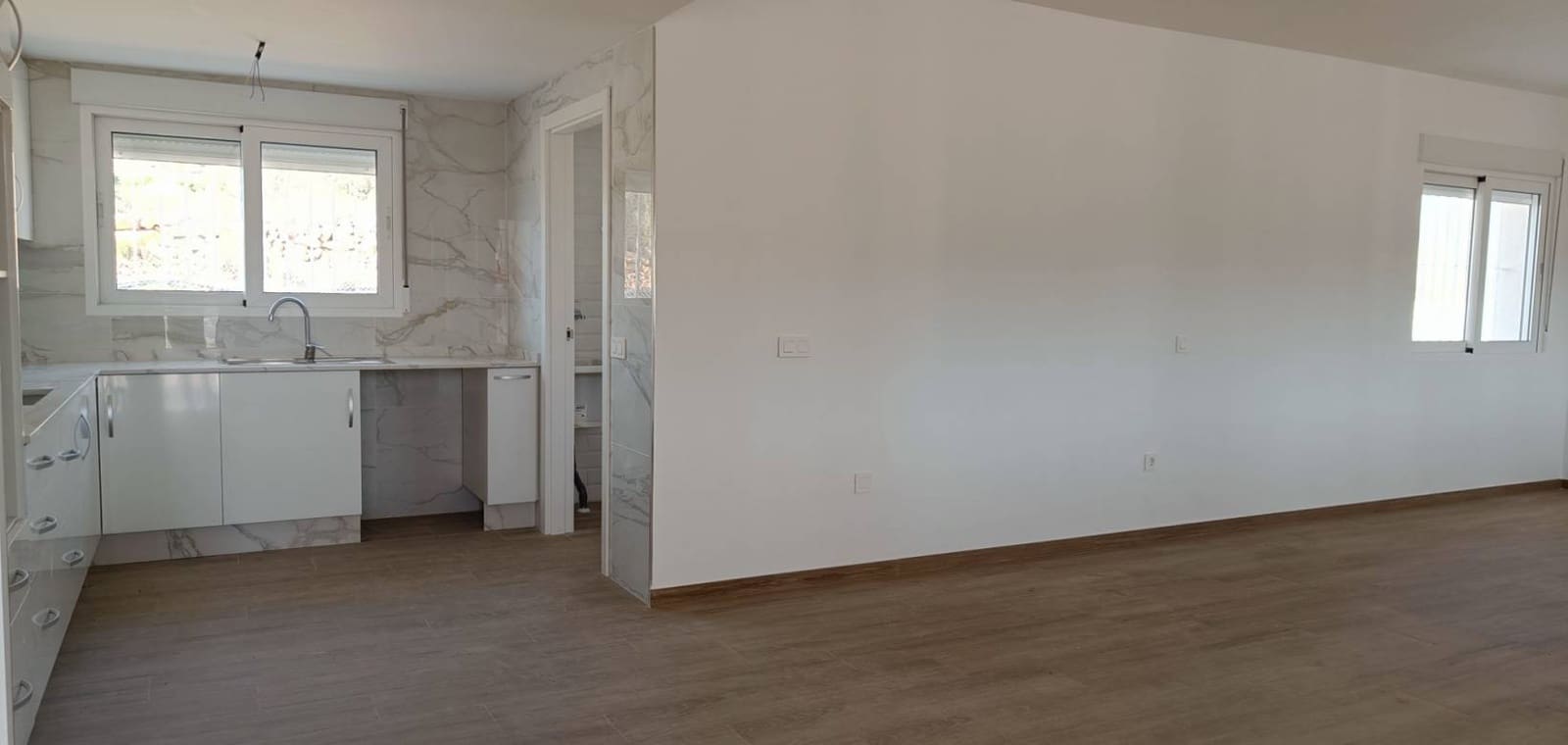 3 soveværelse Villa til salg i Macisvenda med garage - € 300.000 (Ref: 8665818)