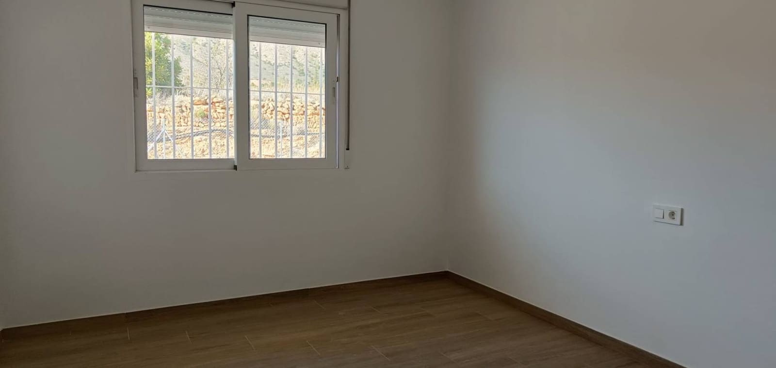 3 soveværelse Villa til salg i Macisvenda med garage - € 300.000 (Ref: 8665818)