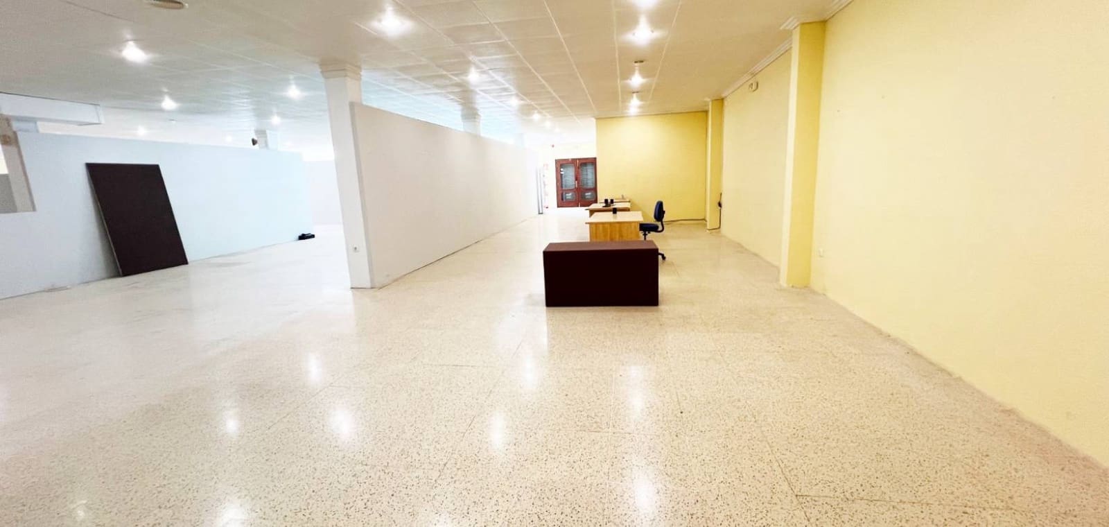 2 bedroom Commercial for rent in Hondon de los Frailes - € 2,000 (Ref: 8783069)