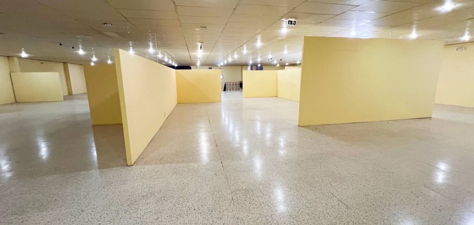 2 bedroom Commercial for rent in Hondon de los Frailes - € 2,000 (Ref: 8783069)