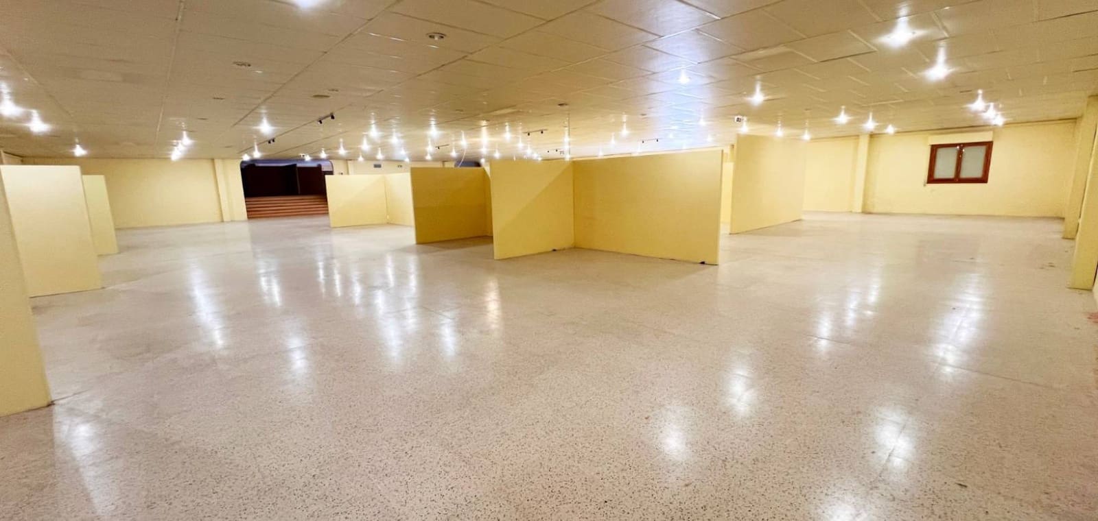 2 bedroom Commercial for rent in Hondon de los Frailes - € 2,000 (Ref: 8783069)