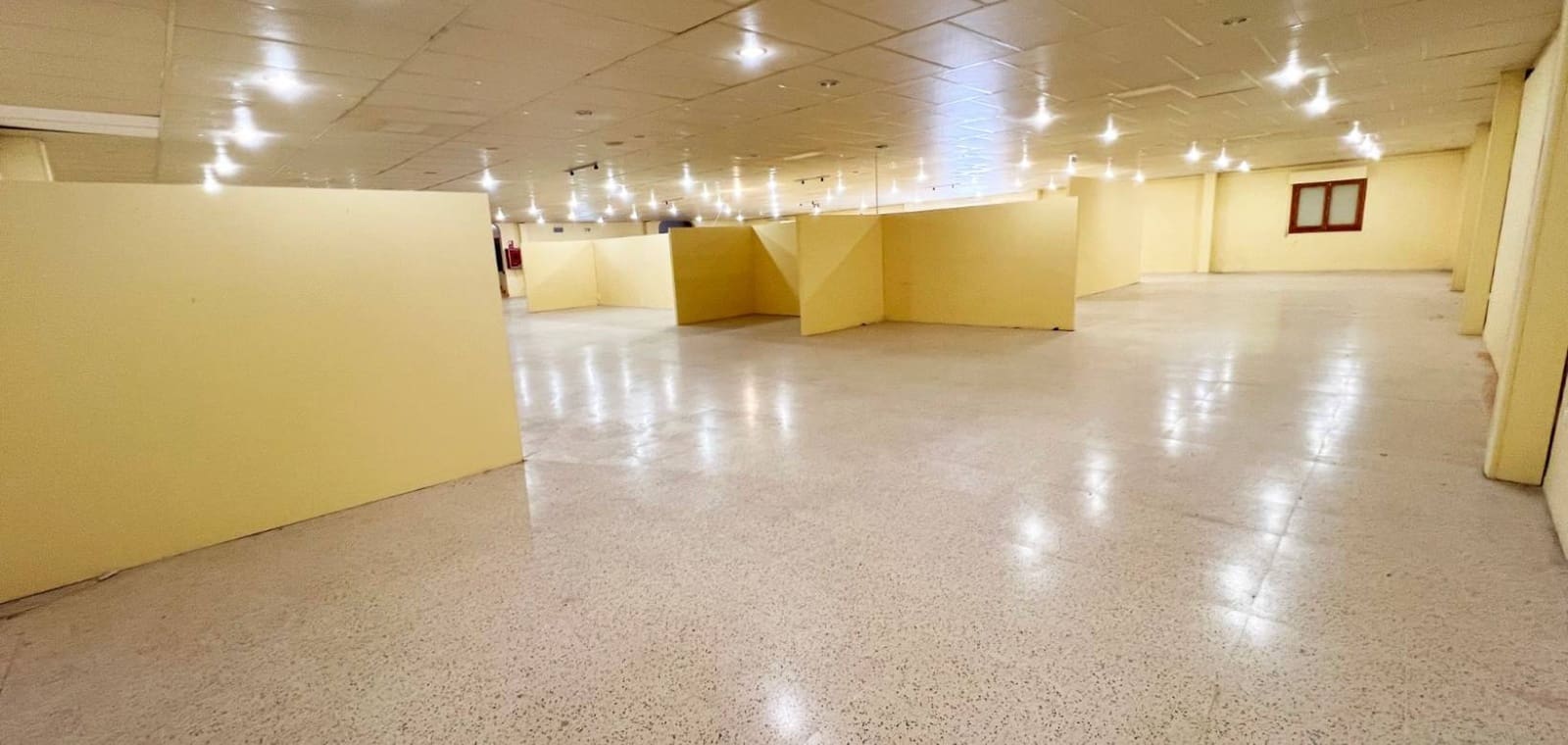 2 bedroom Commercial for rent in Hondon de los Frailes - € 2,000 (Ref: 8783069)