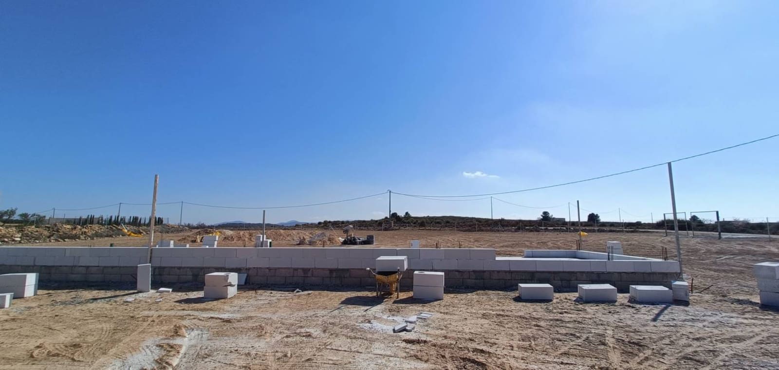 3 bedroom Villa for sale in Pinoso with pool - € 370,000 (Ref: 8837158)