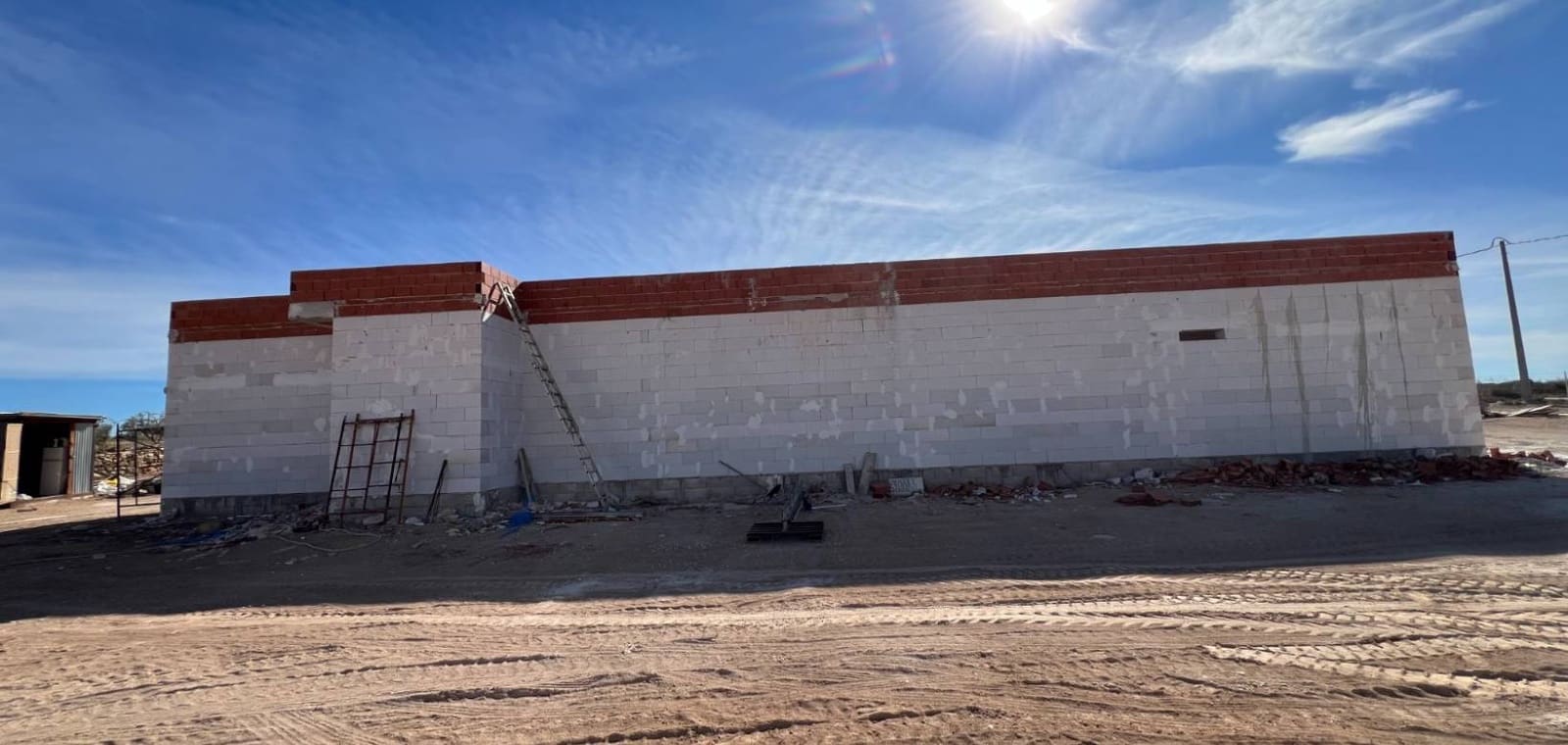 3 bedroom Villa for sale in Pinoso with pool - € 370,000 (Ref: 8837158)