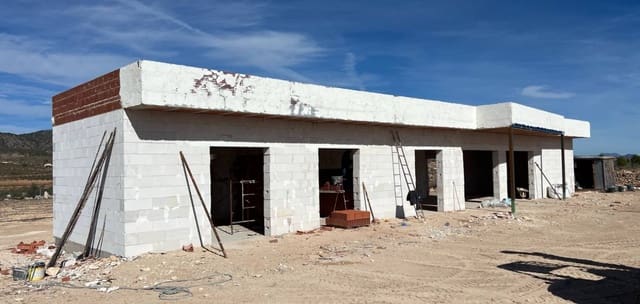 3 bedroom Villa for sale in Pinoso with pool - € 370,000 (Ref: 8837158)