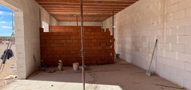 3 bedroom Villa for sale in Pinoso with pool - € 370,000 (Ref: 8837158)