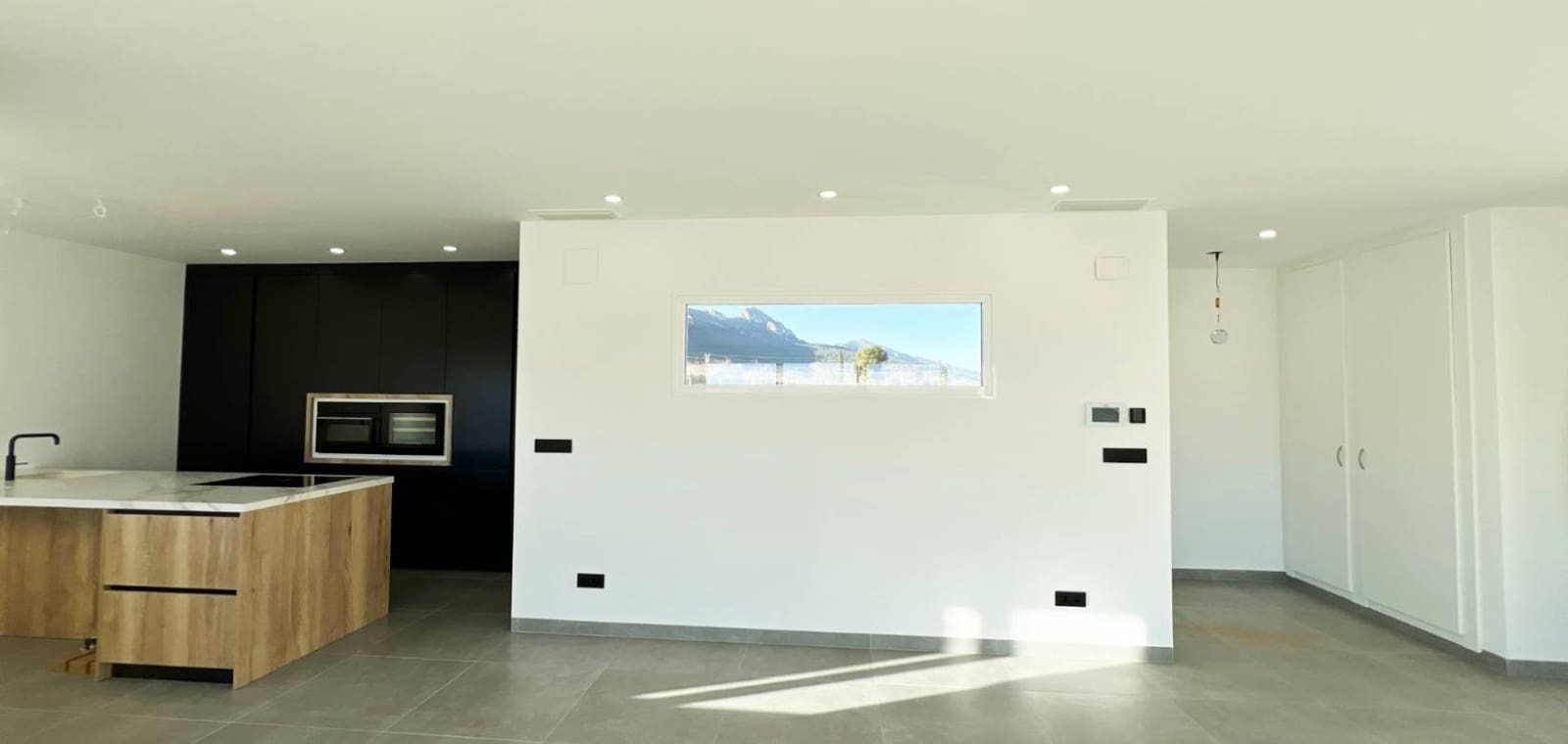 3 bedroom Villa for sale in La Romana with pool - € 470,000 (Ref: 8887021)